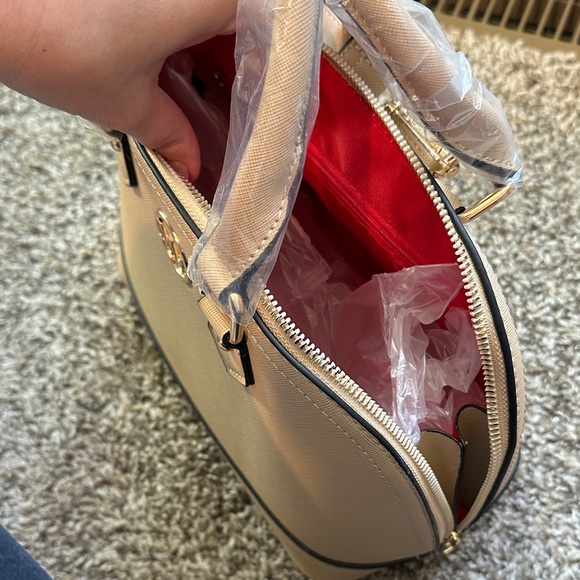 Marilyn Monroe Tan Satchel Bag - Picture 4 of 5